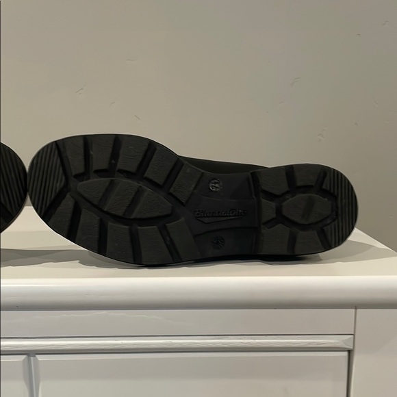 Blundstone Men's Black Leather Boots - Picture 13 of 13